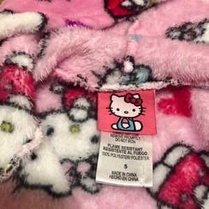 Hello Kitty Soft Fluffy Robe 5T